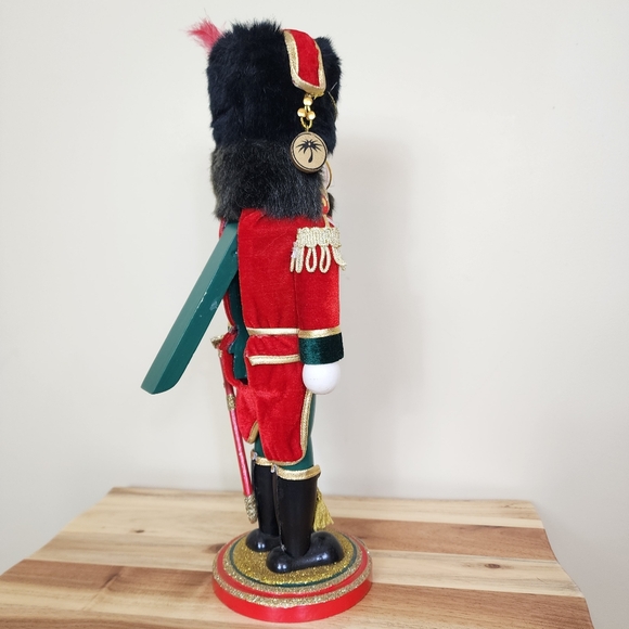 Vintage Bombay Company Christmas Nutcracker Knight Alexander Wooden 2003 - Picture 7 of 8